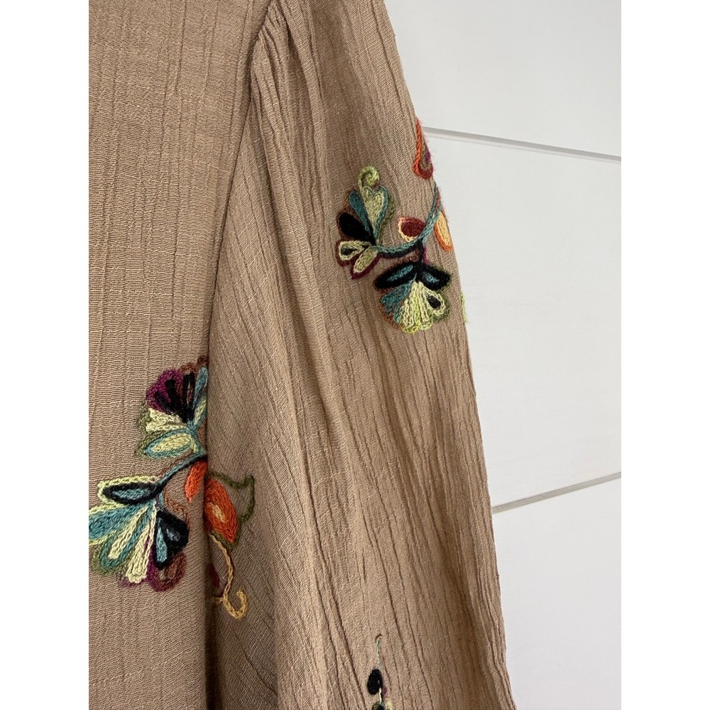 Fig + Flower Tiered Midi Dress Women SMALL Embroidered FLORAL PAISLEY Boho Taupe - Picture 4 of 9